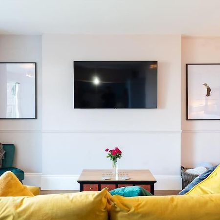 Stylish Beachfront Bolthole With Stunning Sea Views And Luxury Touches Herne Bay Exterior foto
